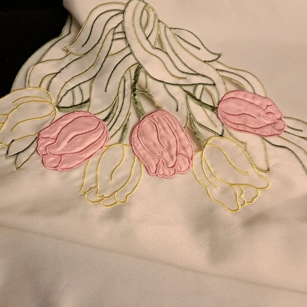 Tulips Floral Embroidery Table Runner White Beautiful 12.5 X 57 Inch